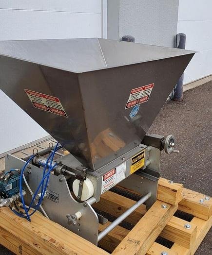 Used HINDS-BOCK 4P-08NT Muffin Cake Batter 4 Piston Depositor