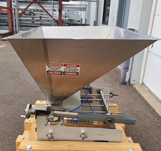 Used HINDS-BOCK 4P-08NT Muffin Cake Batter 4 Piston Depositor