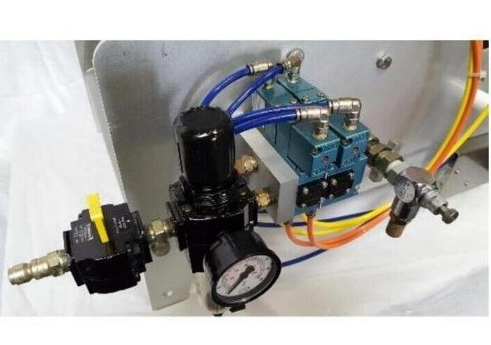 Used HINDS-BOCK 5P-08WT 5 Piston Depositor