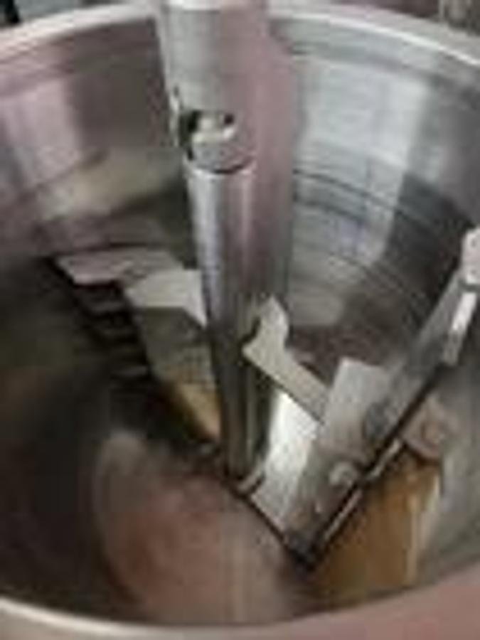 Used SAVAGE BROS 200 LB Chocolate Temperer