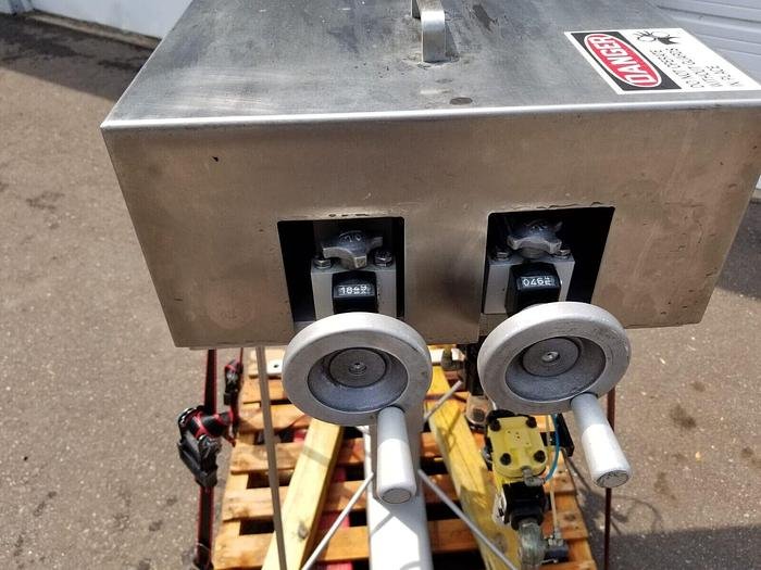 Used HINDS-BOCK DEPOSITOR Filler Machine MODEL 2P-64