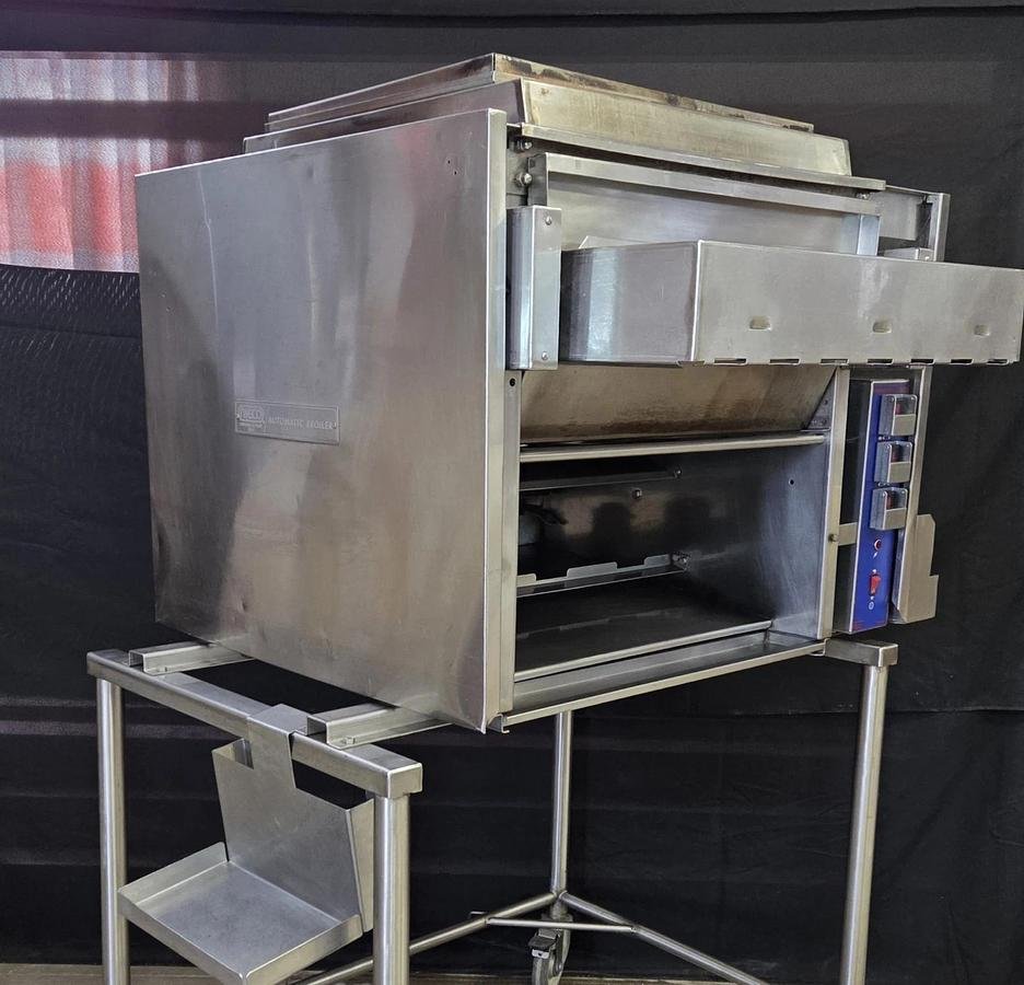 Used NIECO N750 DUAL BELT Automatic Gas Broiler