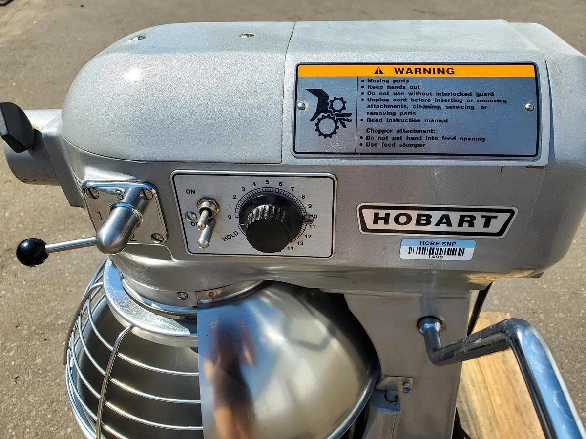 Used HOBART A200T 20 QT MIXER with Hook, Whisk and Paddle