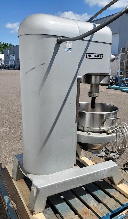 Used HOBART H-600T 60QT Mixer