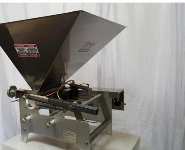 Used HINDS-BOCK 5P-08WT 5 Piston Depositor